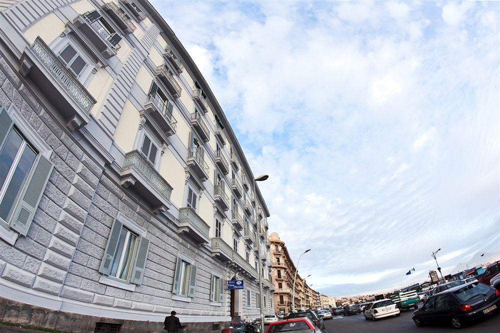 H Rooms Boutique Hotel Νάπολη Εξωτερικό φωτογραφία